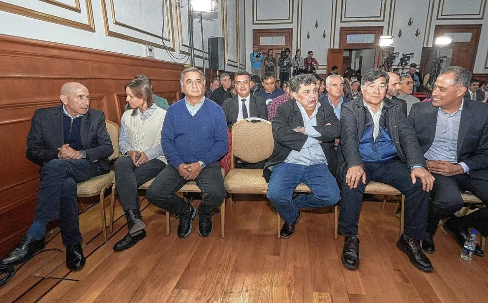 Llugdar: “Debemos trabajar unidos para encontrar soluciones a los problemas de la Argentina”