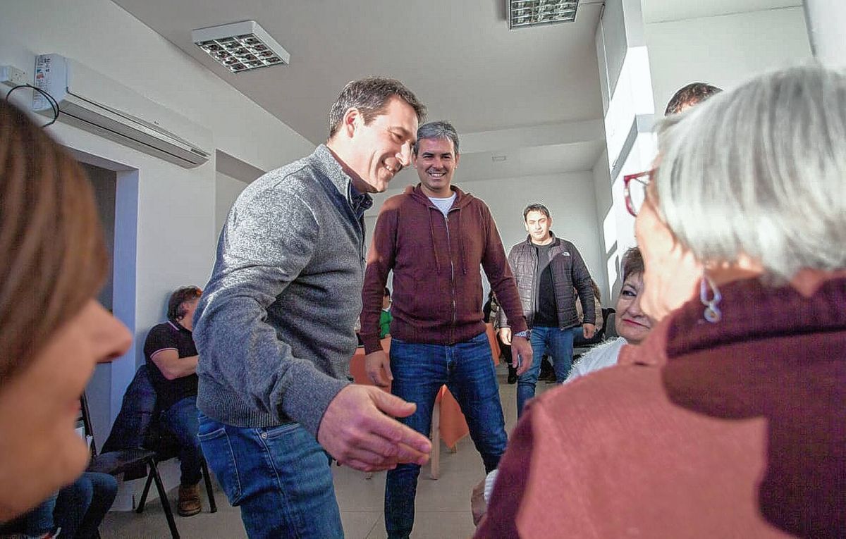 Luque y Cerdá compartieron un encuentro con vecinos de Rada Tilly
