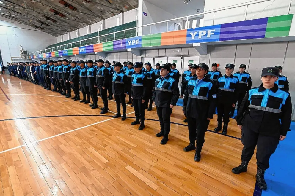 Se realizó en Comodoro la ceremonia de ascenso de 264 efectivos policiales