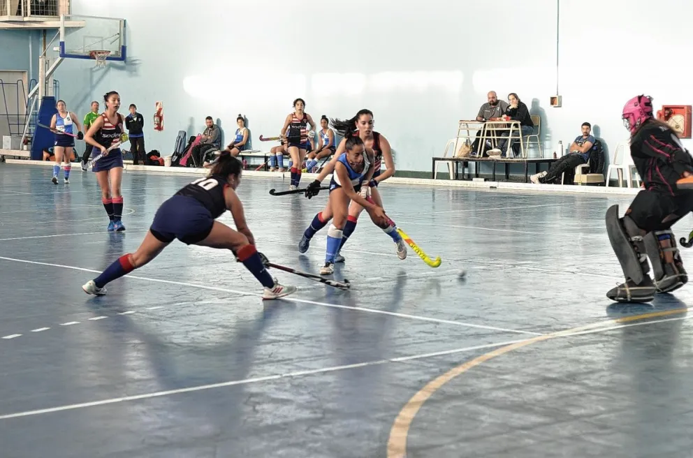 Se juega el Hockey Pista